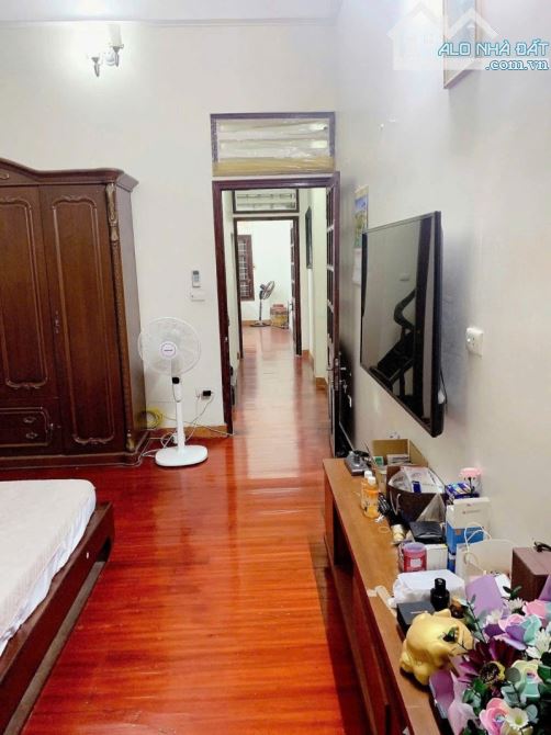 BÁN NHÀ PHỐ ĐỘI CẤN PHÂN LÔ QUÂN ĐỘI – Ô TÔ TRÁNH – 93 M2 – 4 T – MẶT T 4.6 M – GIÁ 27.4 T - 4