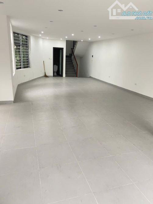 Cho thuê nhà Làng Việt Kiều Châu Âu Lô góc 100m x 4 tầng Thang máy 35tr - 4