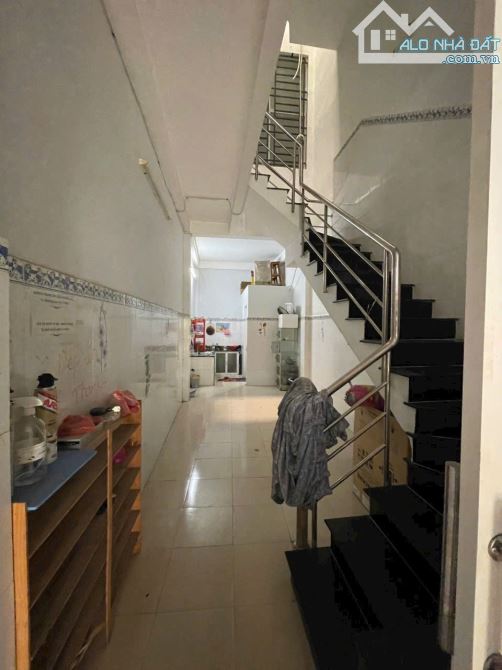 Nhà hẻm 4m Lý Thái Tổ, (6pn, 3wc) - 16TR - 4