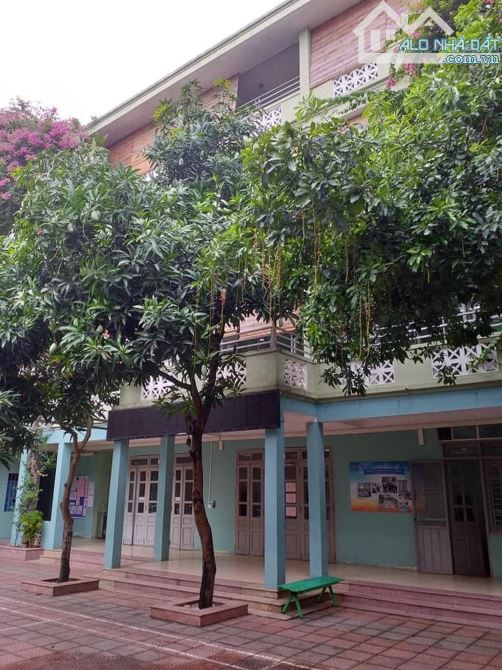 Cho thuê cả tòa nhà 1000m2, xd 600m2x3T mặt tiền 40m làm trường học, đào tạo, trung tâm - 4