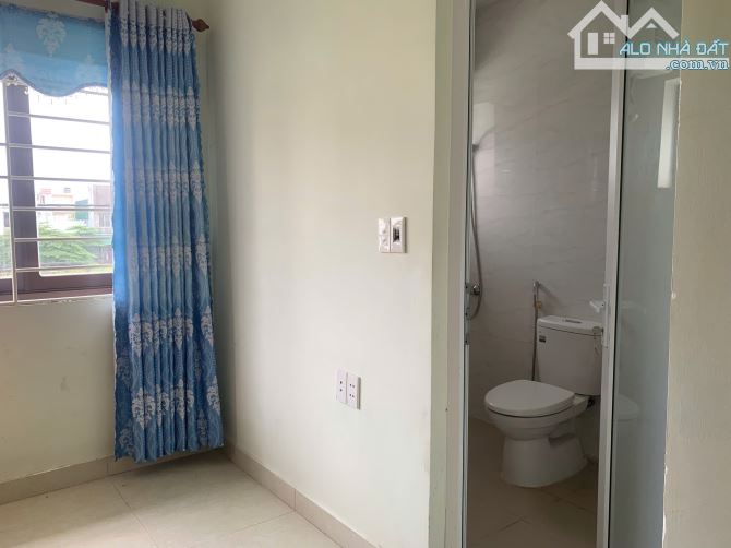 BÁN NHÀ 3 TẦNG 2 PN KHU ĐÔ THỊ VSIP QUẢNG NGÃI | GIÁ CHỈ 2.7 TỶ - 4