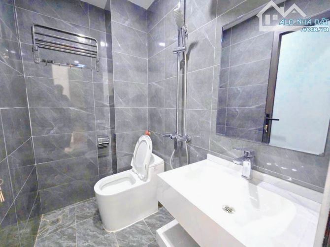 Bán nhà Lạc Long Quân, Cầu Giấy 33m2, 6 tầng, giá 8.75 tỷ - 4