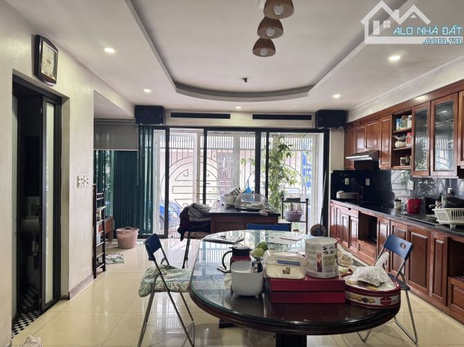 Nhà mặt phố Nguyễn Văn Hưởng, 2 mặt đường ô tô tránh, kinh doanh, 155m, 5T, MT 7m giá 36tỷ - 4