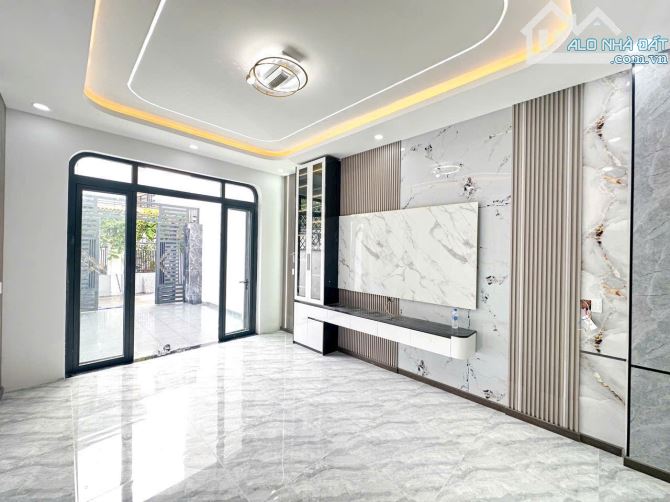 Bán nhà 2 Tầng Bửu Hòa,full nội thất đẹp xịn mịn,đường xe hơi đổ cửa - 4