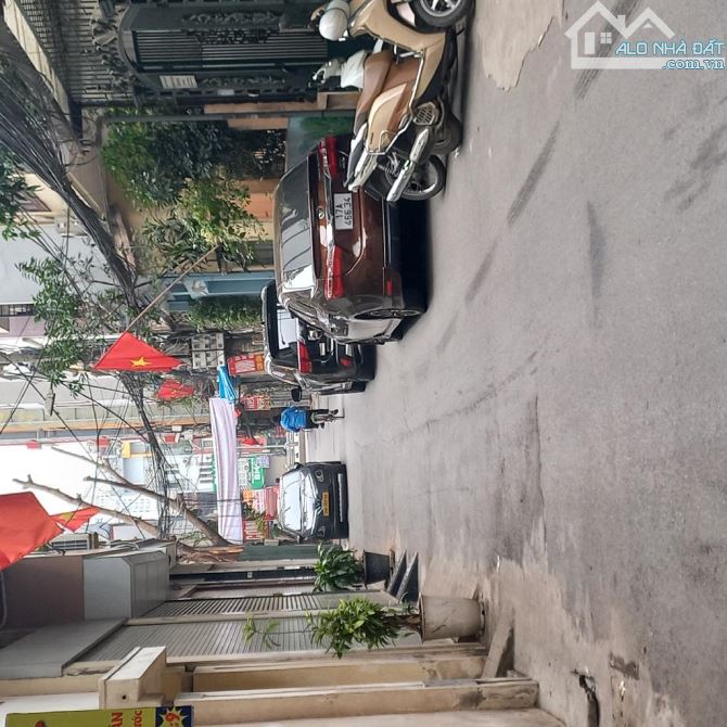 Bán Nhà Vũ Hữu - Ô Tô Tránh - Gara - Kinh Doanh Văn Phòng - 2 Thoáng Vĩnh Viễn - 4