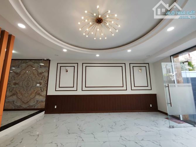 Huỳnh Tấn Phát Bình Thuận Q7, vài bước ra mt, 120m2, ngang khủng 6m, bao đẹp, sổ hoa hậu - 5