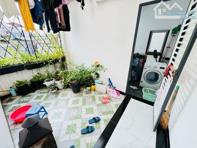 KHU VIP THANH XUÂN - 30M RA MẶT NGÕ Ô TÔ TRÁNH - NHÀ ĐẸP - CHỦ TẶNG FULL NỘI THẤT - 5