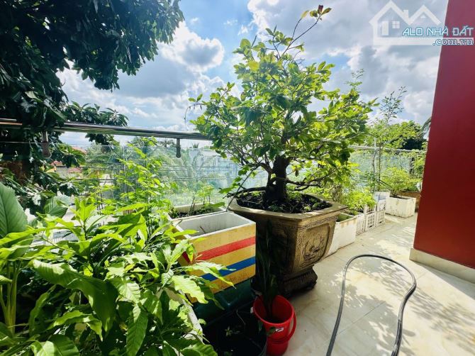 Nhà 2 mặt tiền, 111m2, 8x14m, 4 tầng 3PN, đường 16m, gần Phú Mỹ Hưng view sông, chỉ 12,8 t - 5