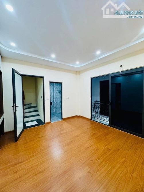 BÁN NHÀ PHỐ NAM DƯ - NGÕ NÔNG - GẦN ÔTÔ - GẦN CHỢ -  ĐẸP Ở LUÔN - 32M2 - 5 TẦNG - 5.75 TỶ - 5