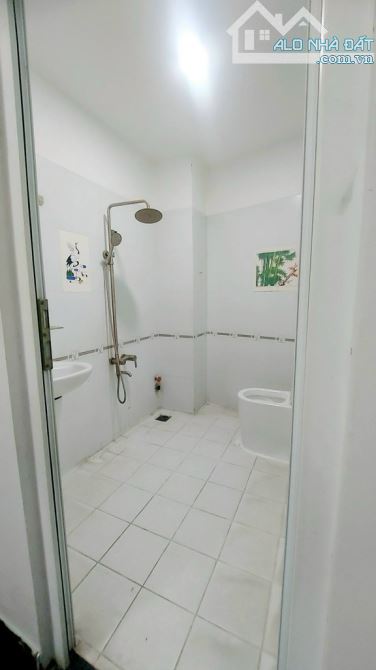cần bán MẶT TIỀN KINH DOANH, dt 85M2 × 5Tầng, Mt 15M2, Song Hành  Tân Hưng Thuận Quận 12, - 5