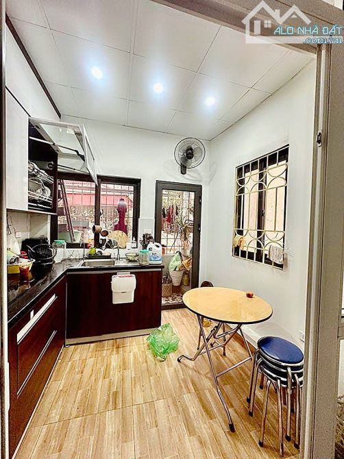 Chính chủ bán gấp nhà ngõ rộng, 291 Khương Trung, Thanh Xuân. DT 30m2, 4 tầng. Giá 4,78 tỷ - 6