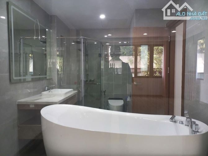 Bán nhà Kim Mã, phân lô oto, DT 48/52m2, MT 5m, thang máy, vị trí VIP, giá 20 tỷ x - 6