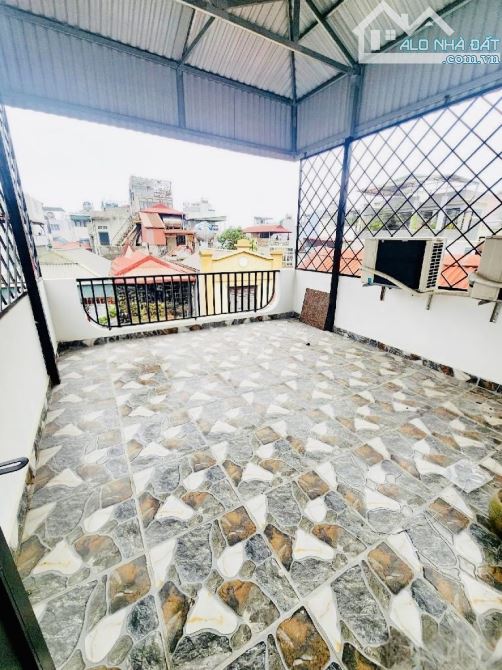 Bán Siêu Phẩm Hồng Tiến - 5 Tầng - Thang Máy - 2 Thoáng - Kinh Doanh Nhỏ - 6