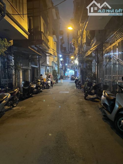 Chính chủ bán gấp nhà ngõ rộng, 291 Khương Trung, Thanh Xuân. DT 30m2, 4 tầng. Giá 4,78 tỷ - 7