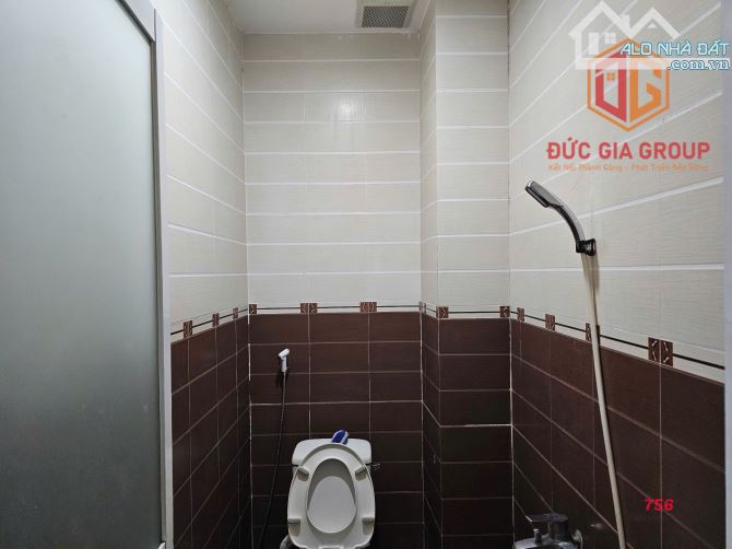 Bán khách sạn 5 tầng khu D2D cách đường Võ Thị Sáu 200m; sổ hồng hoàn công 665m2 giá 19 tỷ - 7