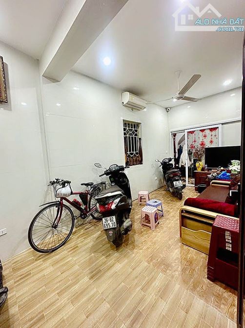 Chính chủ bán gấp nhà ngõ rộng, 291 Khương Trung, Thanh Xuân. DT 30m2, 4 tầng. Giá 4,78 tỷ - 8