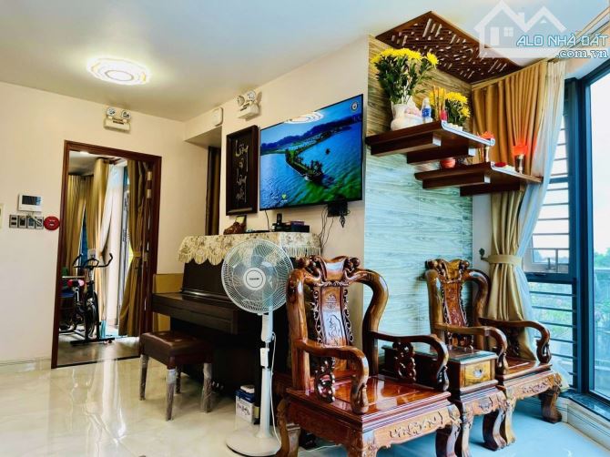 Nhà 2 mặt tiền, 111m2, 8x14m, 4 tầng 3PN, đường 16m, gần Phú Mỹ Hưng view sông, chỉ 12,8 t - 8
