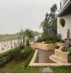 Biệt thự sân vườn view sông Hồng 350m2 4 ngủ 4 vệ sinh gara 2 ô tô