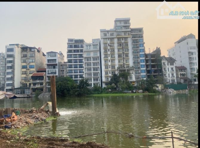 118 Tỷ/ 252 M2/ 8.6 Mt/ View Hồ/ Âu Cơ/ Lô Góc