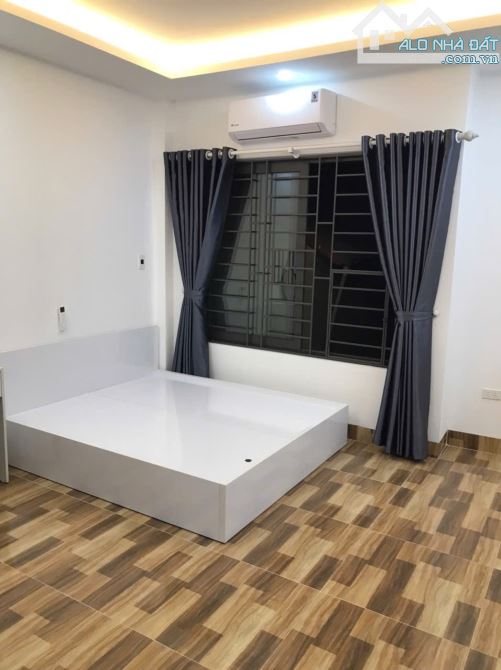 GẤP GẤP GẤP CHDV 65m2 MỚI COONG Mỹ Đình 7 Tầng 12PKK FULL ĐỒ - THANG MÁY - Ô TÔ ĐỖ CỔNG
