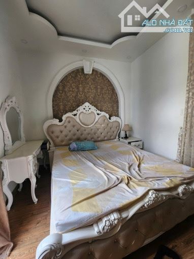 Bán Khách Sạn Phố Tây Đà Nẵng An Thượng 2– 6 Tầng, 12 Phòng, Thu Nhập Ổn Định
