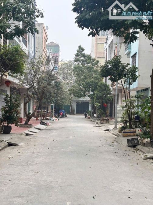 Bán gấp! Mậu Lương, Hà Đông 60m2, 4 tầng, mt 5m, ô tô tránh, vỉa hè, dân xây, nhỉnh 13 tỷ - 4