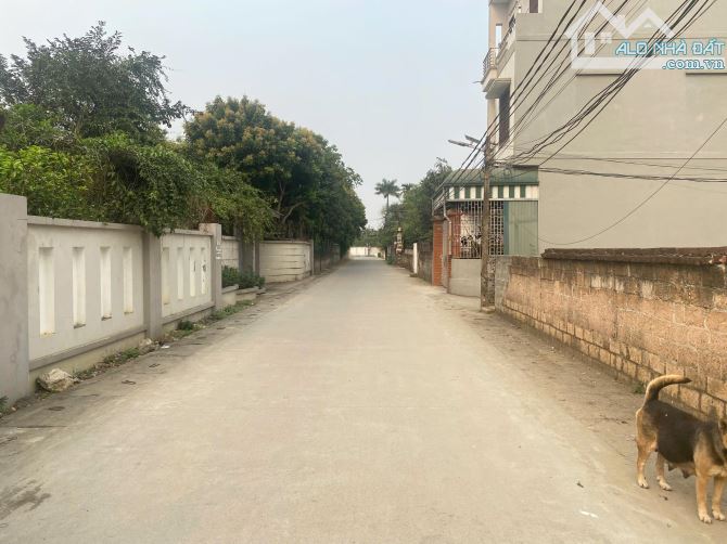BÁN ĐẤT XUÂN LINH Ô TÔ TRÁNH - PHÂN LÔ ĐẸP -  3 MẶT TIỀN 404M 23M MẶT TIỀN 7TỶ