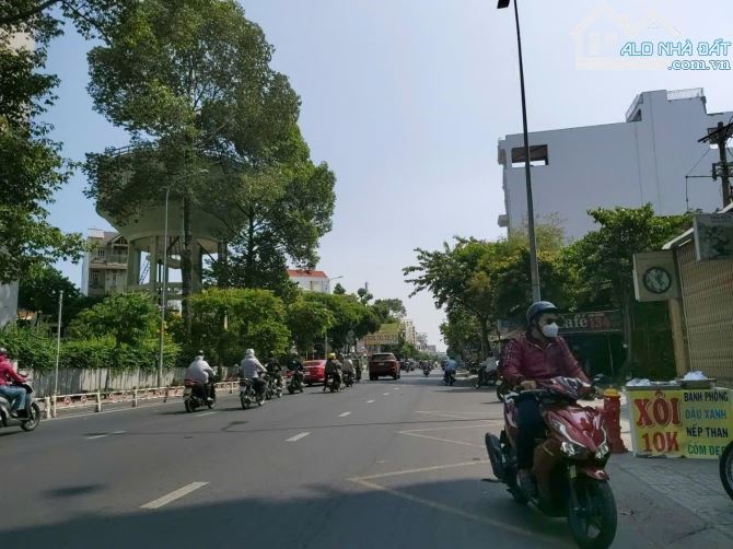 Bán nhà Gò Vấp , hẻm xe hơi Nguyễn Thái Sơn, ngay ĐHCN4, 60M²x5 tầng, 4Pn, gấp bán