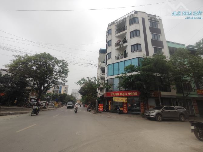 Mặt phố Hoàng Công, Hà Đông, đất 60m2, MT 5m, kinh doanh đỉnh, vỉa hè rộng, nhỉnh 17 tỷ