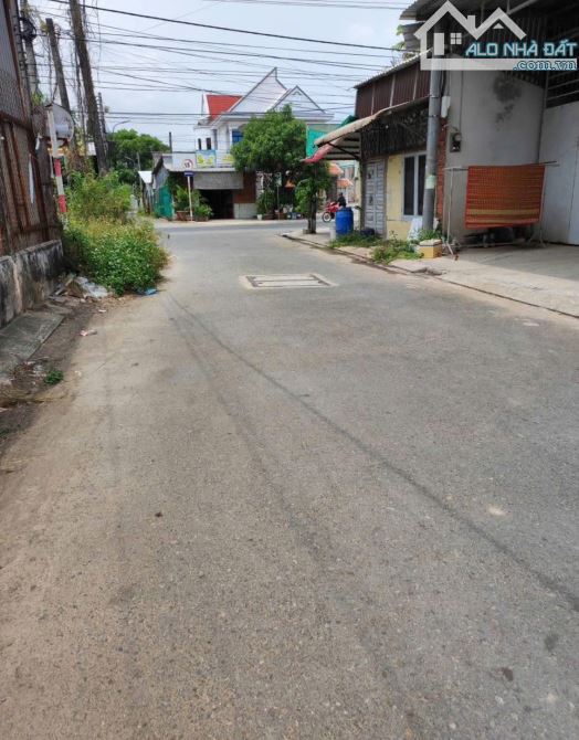 Bán nhanh Căn nhà Tiền Lân 11 Bà Điểm Hóc Môn 80m2 sổ hồng riêng Sẵn 760triệu  Bao Phí