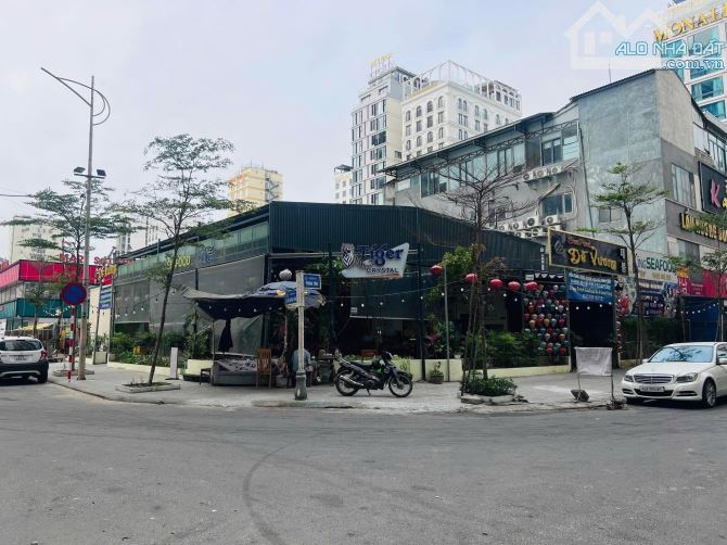 Cần bán quỹ đất hiếm góc 2 mặt tiền đường phan tôn và lã xuân oai sát biển