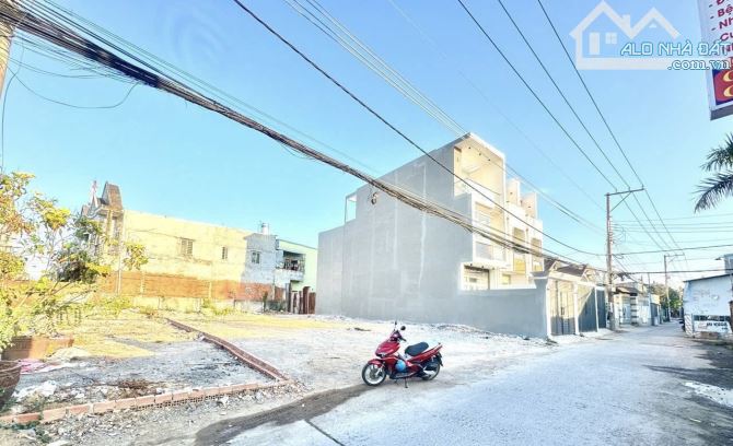 CHỦ GỞI LÔ ĐẤT 74M2 BỬU HOÀ MẶT TIỀN KINH DOANH BUÔN BÁN GẦN CHÂN CẦU BỬU HOÀ. GIÁ 2,3 TỶ
