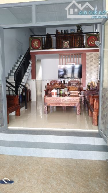 GIÁ SỐC MẶT TIỀN KD ĐỒNG KÈ NHÀ GÁC LỬNG DT 91M2 NGANG 4.5M CHỈ 4.2 TỶ