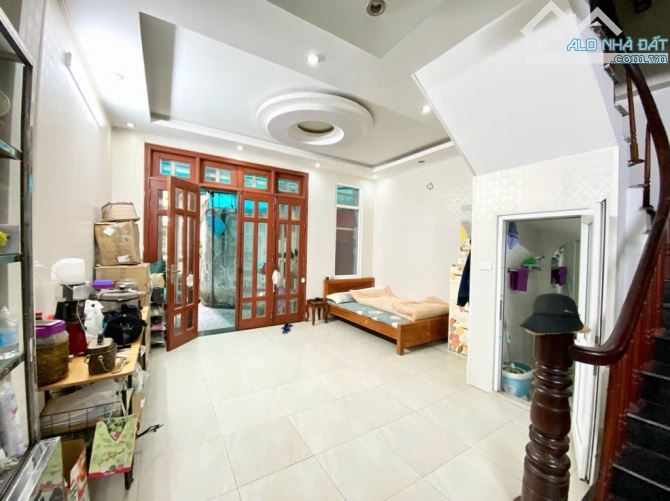 SIÊU HIẾM TRƯƠNG ĐỊNH–5m MẶT PHỐ –TƯƠNG LAI MẶT PHỐ–40M2x4T–HƠN 6 TỶ