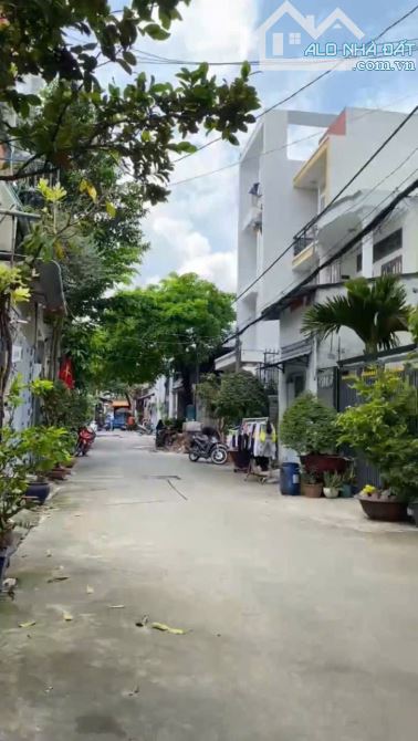 🚀Bán lô đất tặng nhà xưởng đang cho thuê- TTH- 2 mặt hẻm xe tải- 145m2- CN đủ- Nhỉnh 7 tỷ - 3