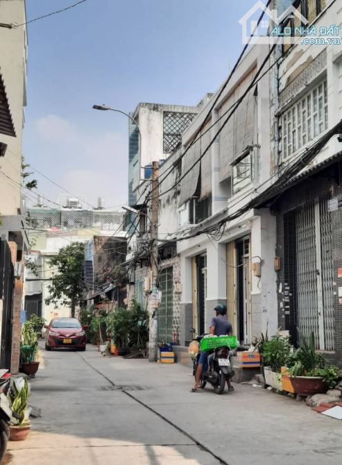 Bán nhà Bùi Tư Toàn 120m2 công nhận đủ, hẻm xe hơi chỉ hơn 5 tỷ xíu