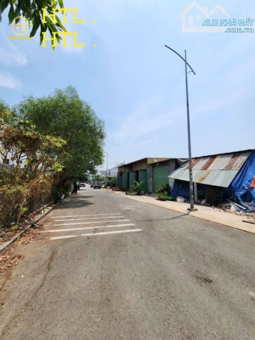 📌2.85 tỷ📌 Bán đất đang cho thuê làm kho xưởng KDC Hố Lang p. Tân Bình Dĩ An 118m2