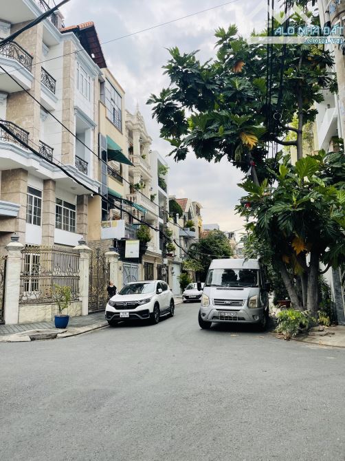 Bán toà Building đường Xô Viết Nghệ Tĩnh, Q.Bình Thạnh. (7x19m) HĐT 70 tr. Giá 23.5 tỷ TL
