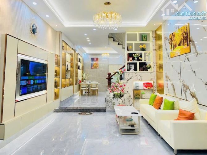 🔥 11.9 TỶ – GIẢM MẠNH – VÕ OANH – 79M² – 1 TRỆT 3 LẦU ST