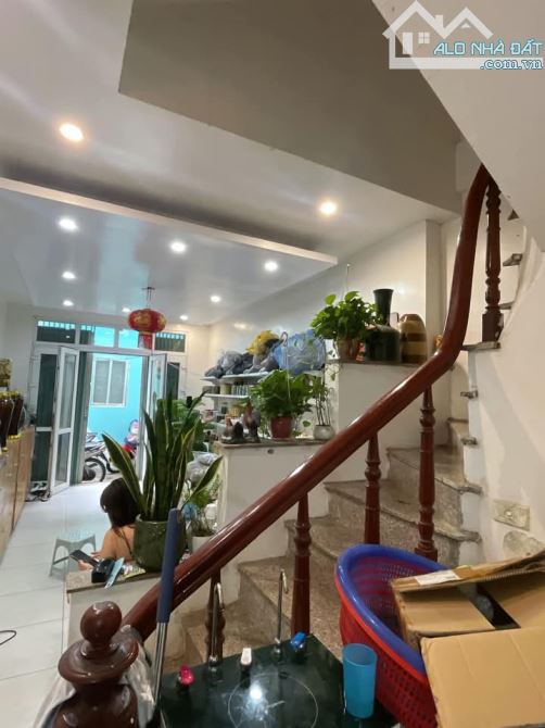 Bán nhà Lê Quang Đạo-2 thoáng- gần ô tô-sổ vuông-nở hậu-43m² 3T giá 7.5 tỷ