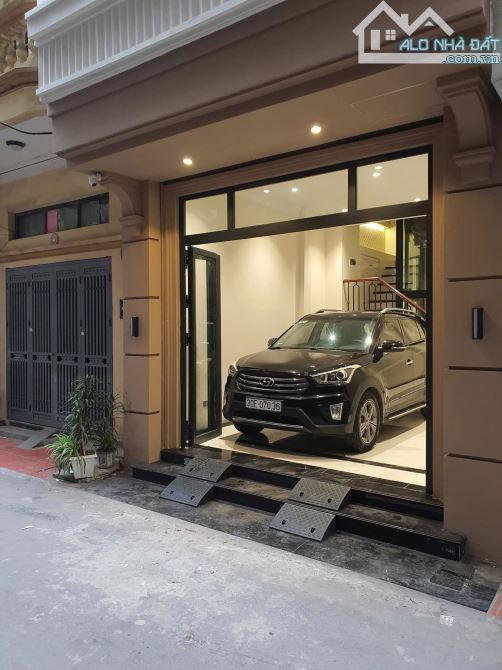ô tô đỗ cửa, 5T thang máy Ngô Thì Nhậm, 3 thoáng DT 45m2, MT 4,5m, giá chỉ 11 tỷ
