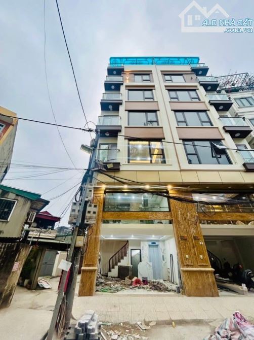Ô TÔ NGỦ TRONG NHÀ - NGÕ RỘNG MÊNH MÔNG TO HƠN MẶT PHỐ TẠI NAM DƯ LĨNH NAM