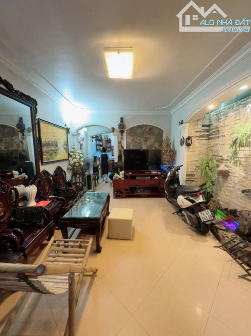 Bán Nhà 43m2 Tại Ngọc Thụy Long Biên 6,2Tỷ Mặt Tiền Đẹp Vị Trí Đỉnh  Nở Hậu An Sinh Tốt