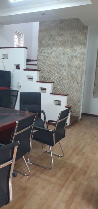 Cho thuê nhà ngay trường Nguyễn Huệ 80m 3 tầng 15tr ô tô đỗ cửa. - 1