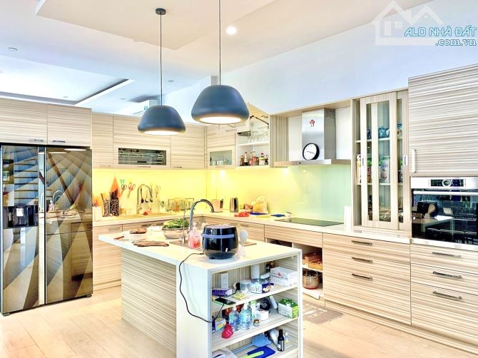 Bán Villa 3 tầng sân vườn Chế Lan Viên, DT 220m2 ngang 8.6m chỉ 2x tỷ - 1