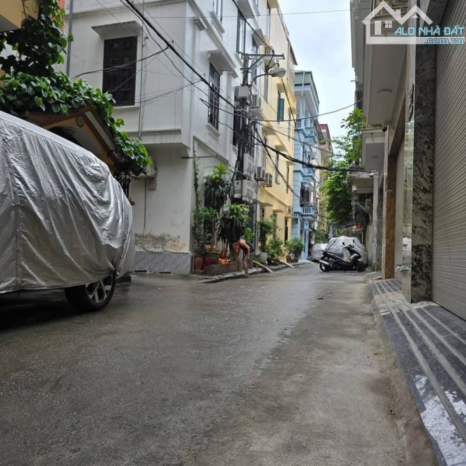 CẦN BÁN GẤP NHÀ PHỐ HOA BẰNG-LÔ GÓC 3 THOÁNG-Ô TÔ TRÁNH-DIỆN TÍCH 52M-GIÁ 13.2 TỶ - 1