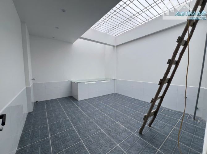 Nhà 4 tầng xây mới, độc lập tại Đồng Hoà - Đường 6m - 63m2 - 1