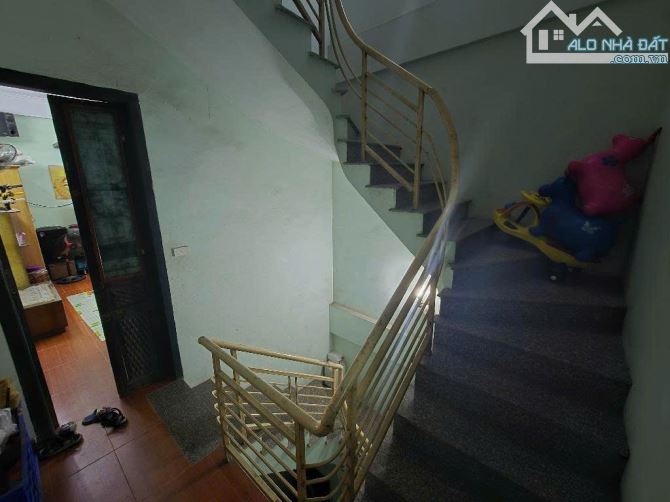 Lô góc Lê Văn Hiến, mặt tiền 12m kinh doanh , 43m2 x4 tầng , chưa đến 7 tỷ - 1