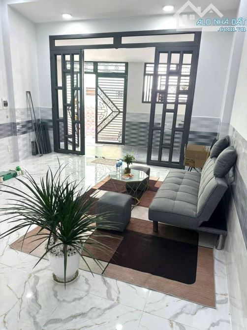 Cần bán gấp nhà mới, hẻm xe hơi thông,  70m2,ngang 6m Bình Tân giáp q6, vị trí đẹp, 3.x tỷ - 1