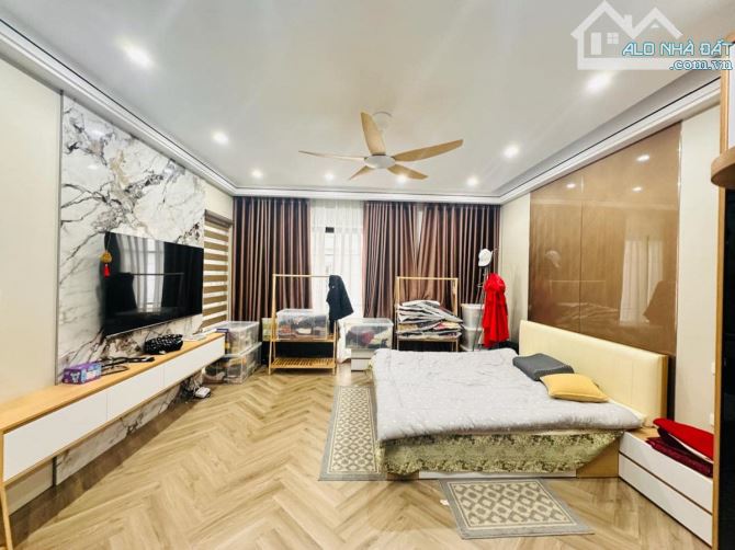Hiếm!!!Bán nhà Kim Đồng 65m2.Mtx5m lô góc, gần phố, gần ô tô, ngõ thông các ngả - 1